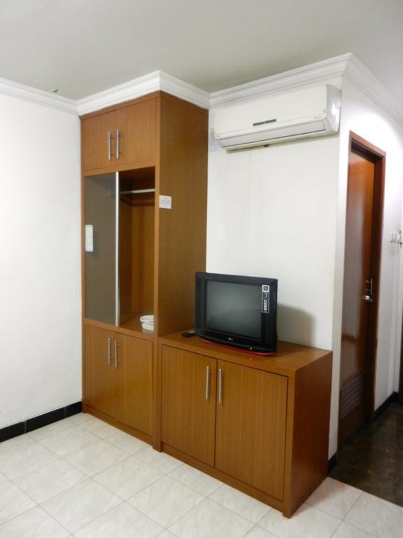 Karsa Utama Hotel Jakarta Room photo